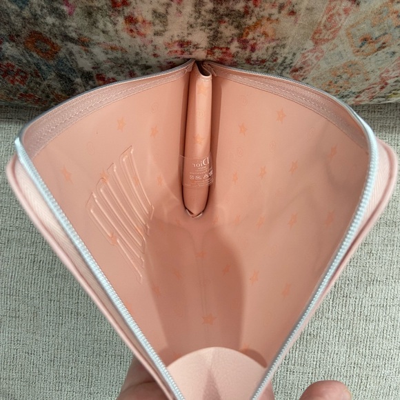 Dior Soft Pink Cosmetic Bag - Picture 3 of 5